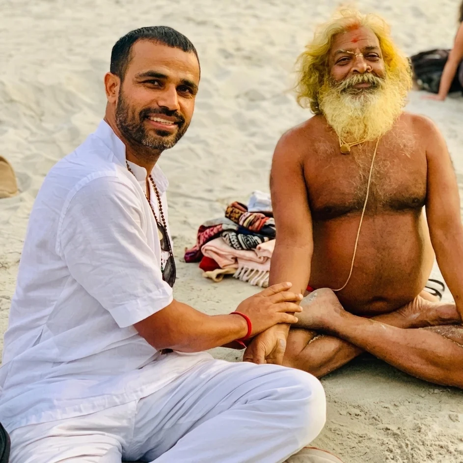 Yogarishi Ananda – Asana Practice & Alignment Specialist